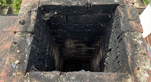 Dirty chimney - Top One Chimney Sweep